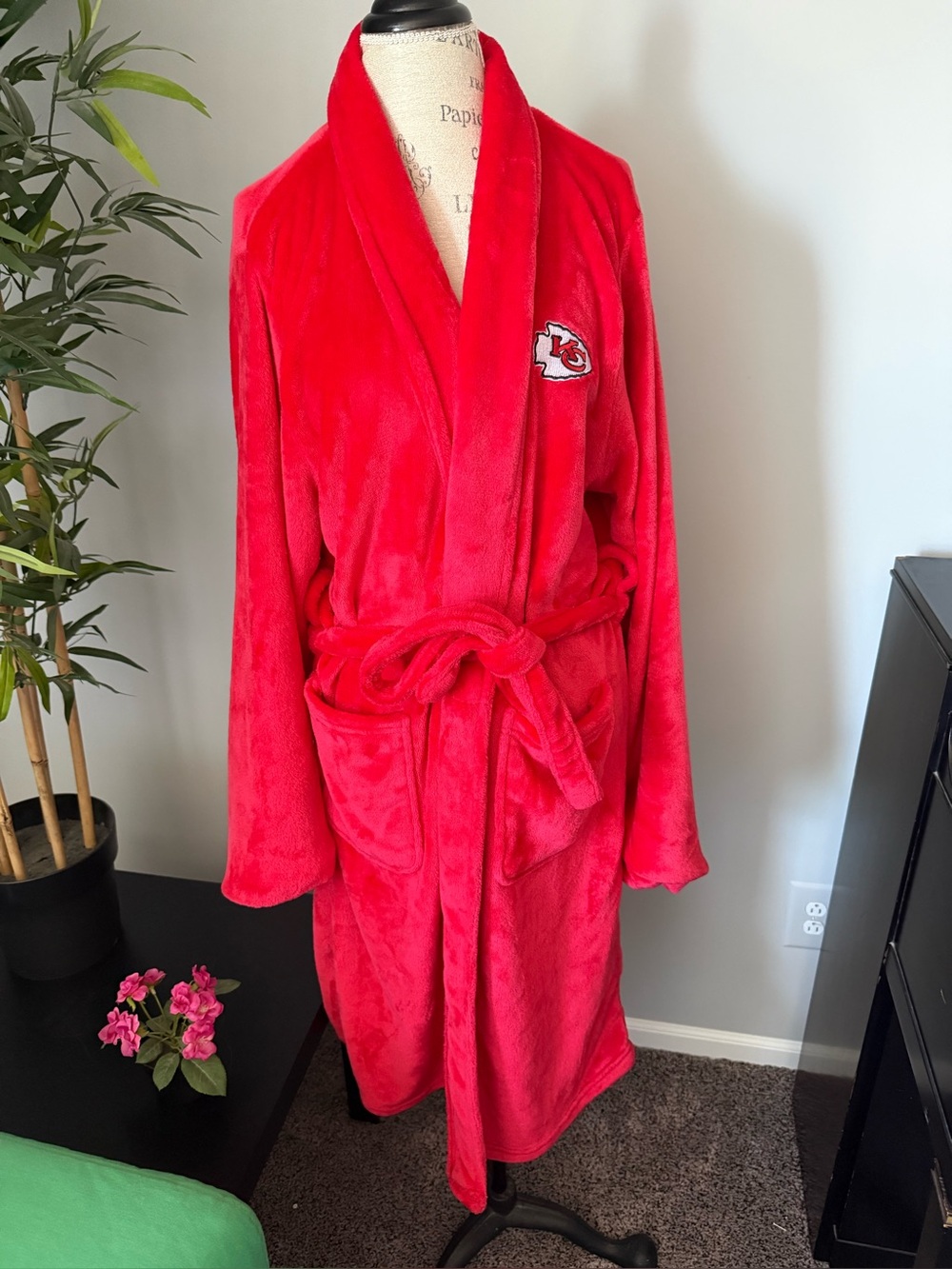 Kansas City Chiefs robe plush soft long belted unisex one size new